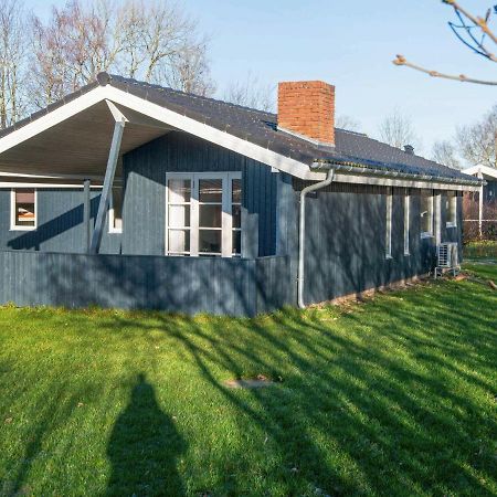 8 Person Holiday Home In B Rkop Egeskov  Zewnętrze zdjęcie